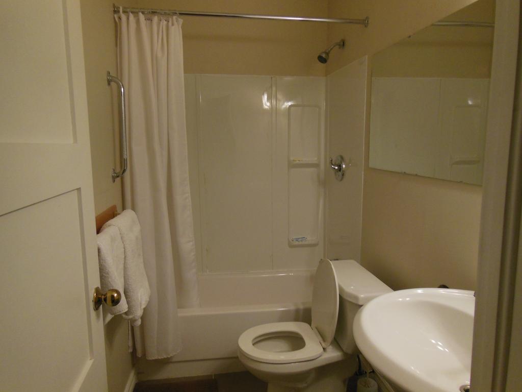 Chatham-Kent Kent Motel מראה חיצוני תמונה