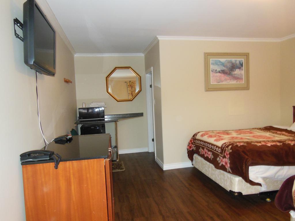 Chatham-Kent Kent Motel מראה חיצוני תמונה