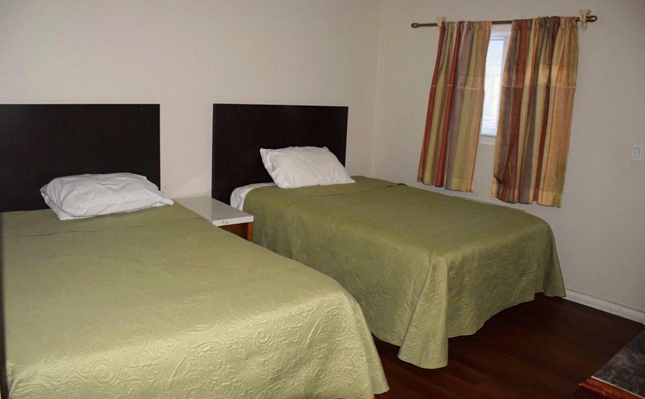 Chatham-Kent Kent Motel מראה חיצוני תמונה